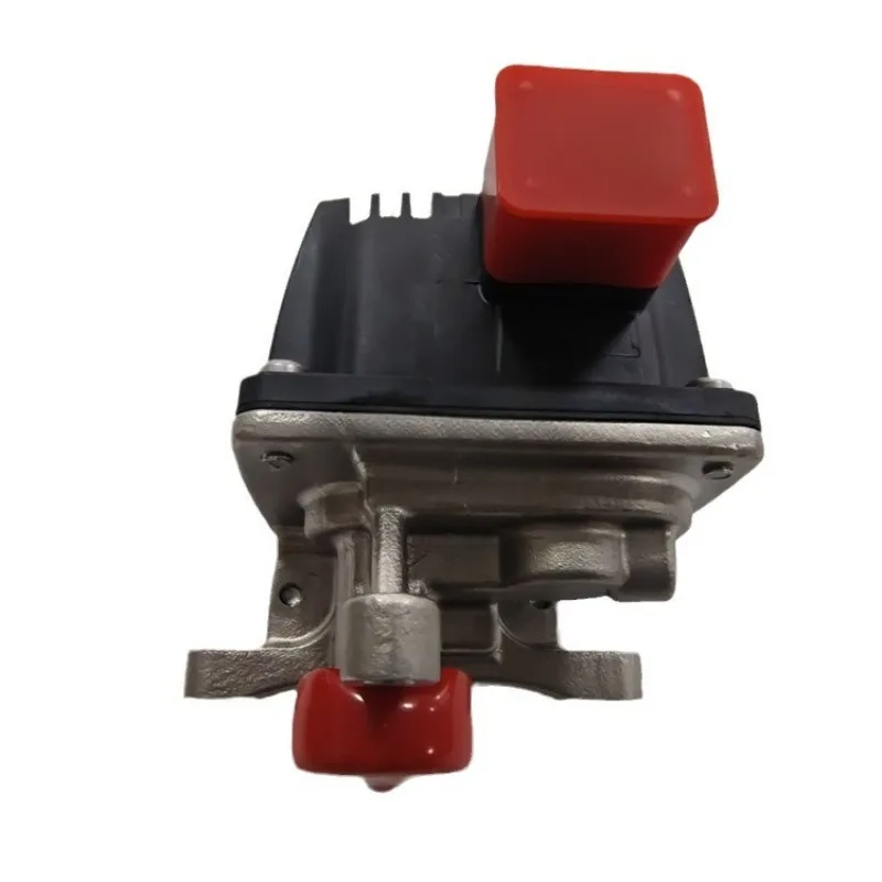 Urea Nozzle without Heating for Euro 6 UL2 Compatible with DAF XF Part Numbers 4377649 4377650 A0505572DAF XF