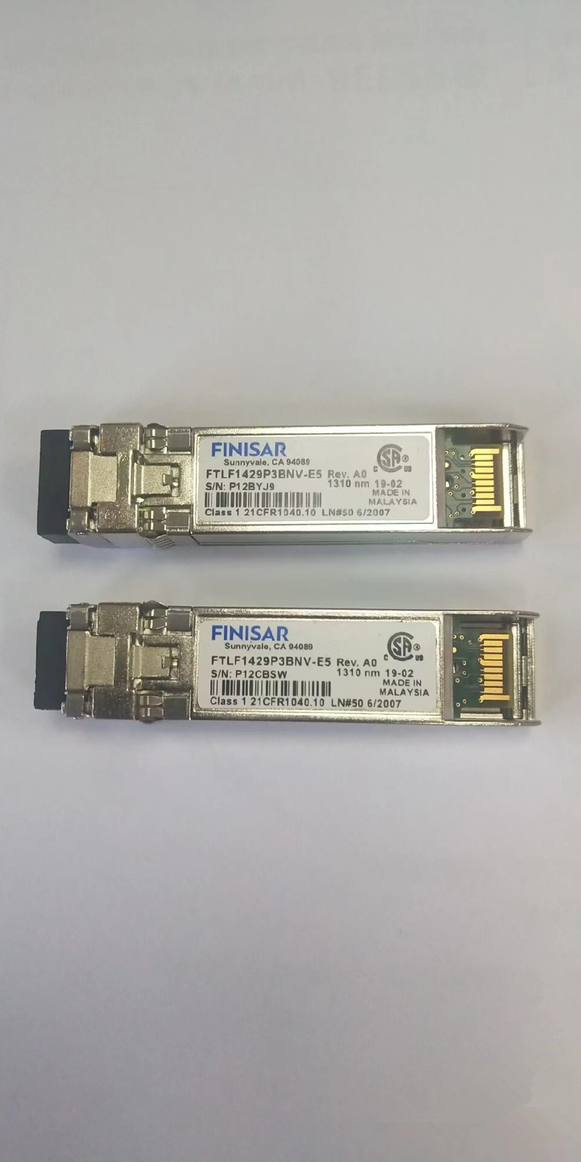

1PCS finisar 16G fiber module/FTLF1429P3BNV-E5 16G 1310nm SFP 16GB Switch Optical fiber module/16g Single mode Transceiver