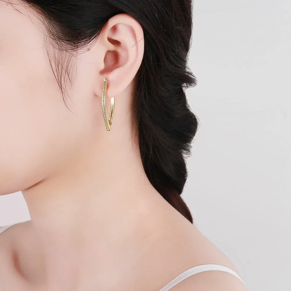 Delicate Female Earrings 925 Sterling SIlver V-shaped Irregular Triangular Single Row Zircon Earrings for Women Wedding Jewelry