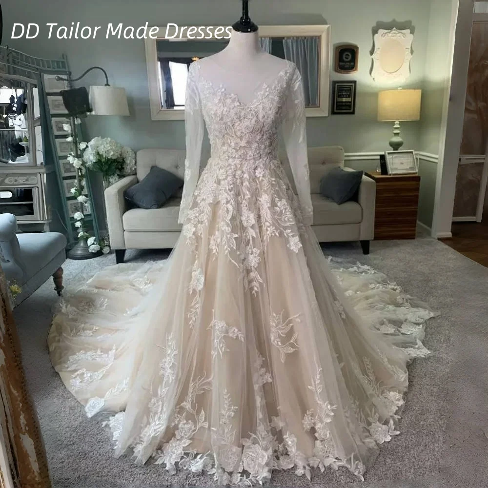 

Chapel Train Garden Wedding Dress Champagne With Ivory A-Line Fairy Bridal Gowns Lace Appliques Customized Vestidos De Novia
