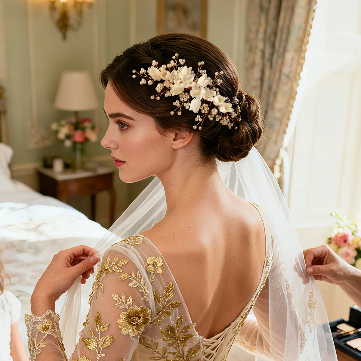 Floralbride اليدوية كريستال الراين اللؤلؤ الخزف زهرة الزفاف أمشاط الشعر أغطية الرأس الزفاف وصيفات الشرف النساء مجوهرات