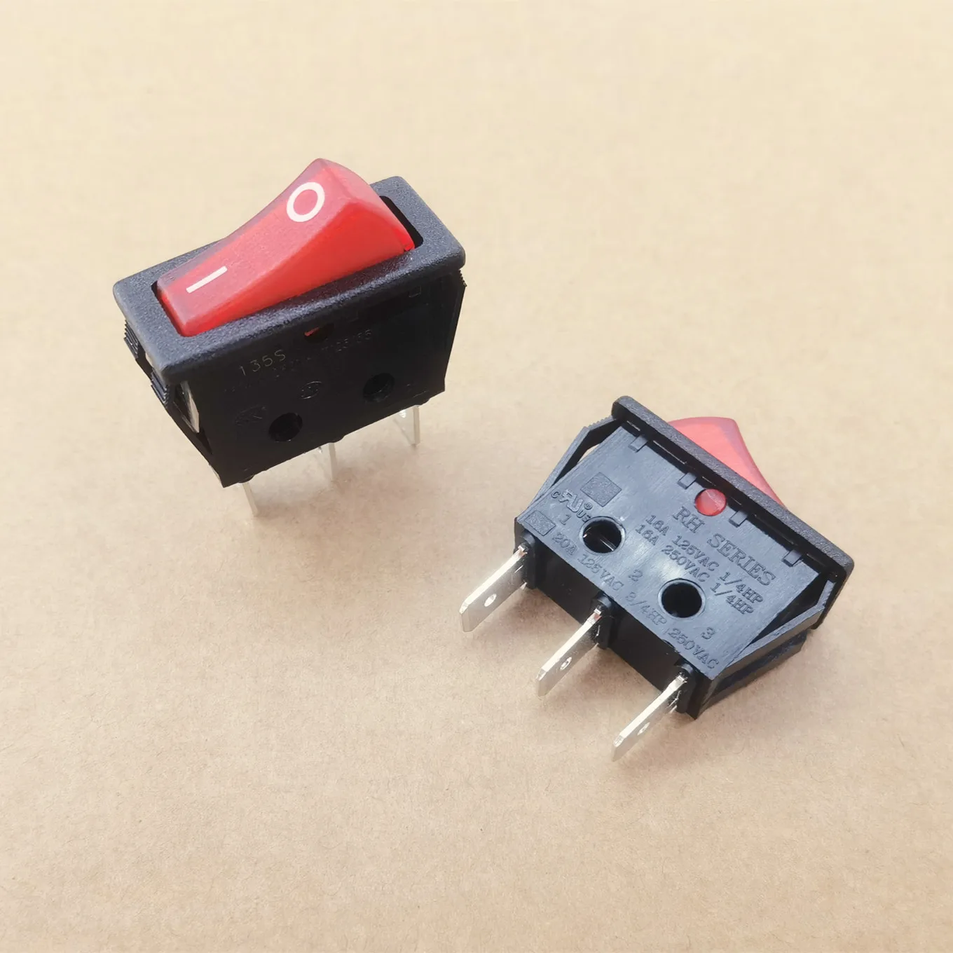 Originele nieuwe 100% RH110BR met rood indicatielampje tuimelschakelaar voeding 3pin