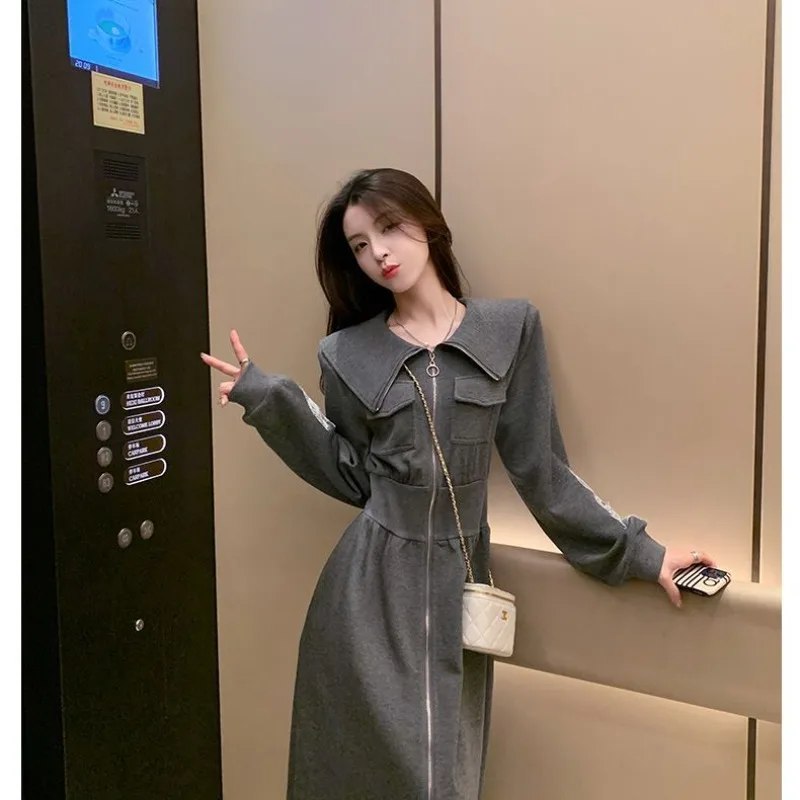 2026 Spring and Autumn New Gray Sweater Dress Women's Popular Fashion Foreign Style Age Reduction Temperament Lapel Casual Skirt