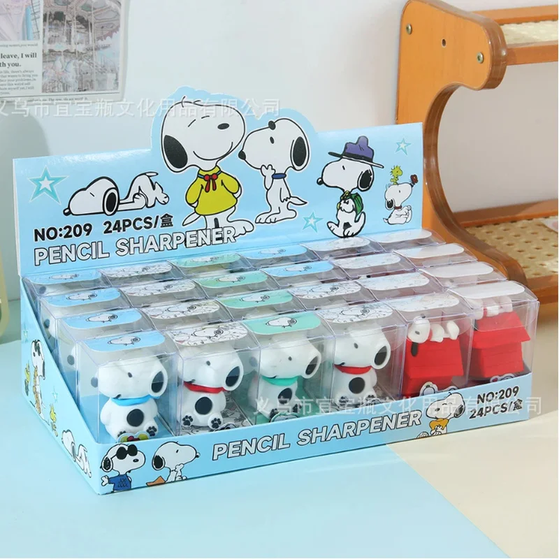 6/24Pcs Anime Snoop…