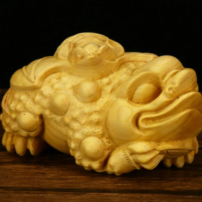Natural Boxwood Hand Carved Golden Toad with Bat Figurine Wealth Lucky Statue Kung Fu Tea Pet Desktop Decor Craft Ornament