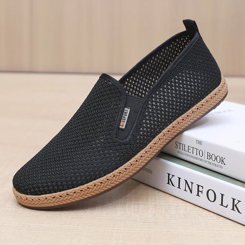 Men Casual Walking Shoes Breathable Non Slip Soft Sole Lightweight Slip On Canvas Shoes Old Beijing Style Leisure Sports Shoes