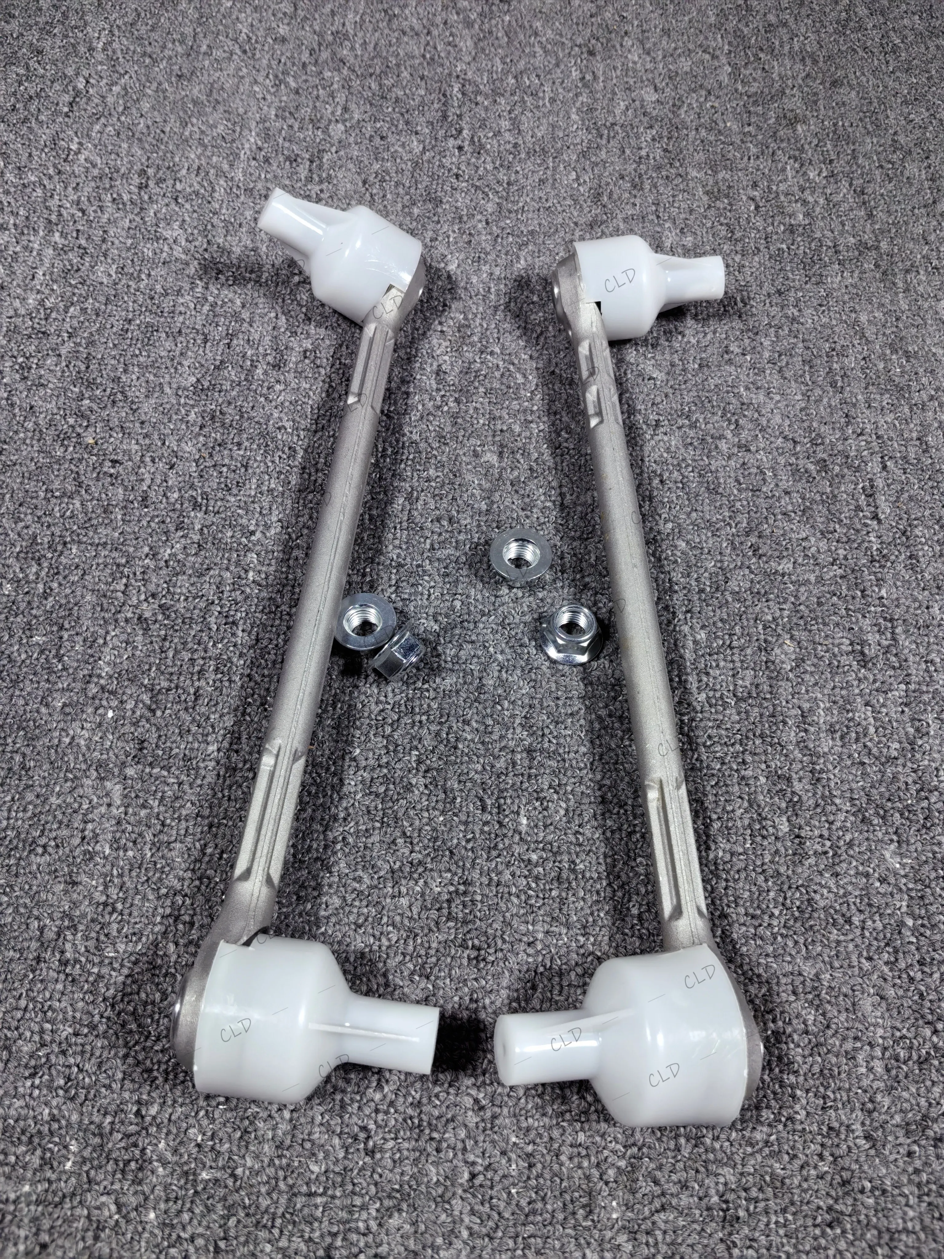 2043203789 2043203889 es adecuado para Mercedes Benz W204 1624 C204 C207 A207 2007-2016 barra estabilizadora delantera izquierda y derecha.