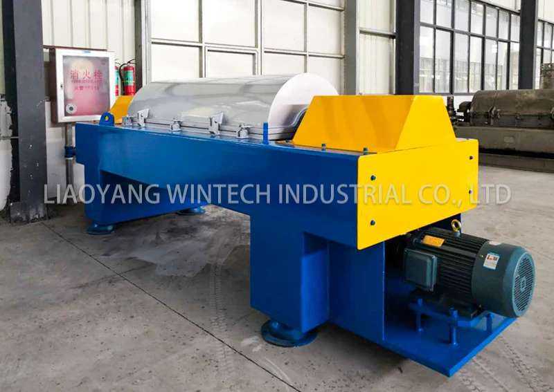 Centrifuga decanter per macchina per la disidratazione dei fanghi a spirale continua orizzontale a prezzo di fabbrica WL-550