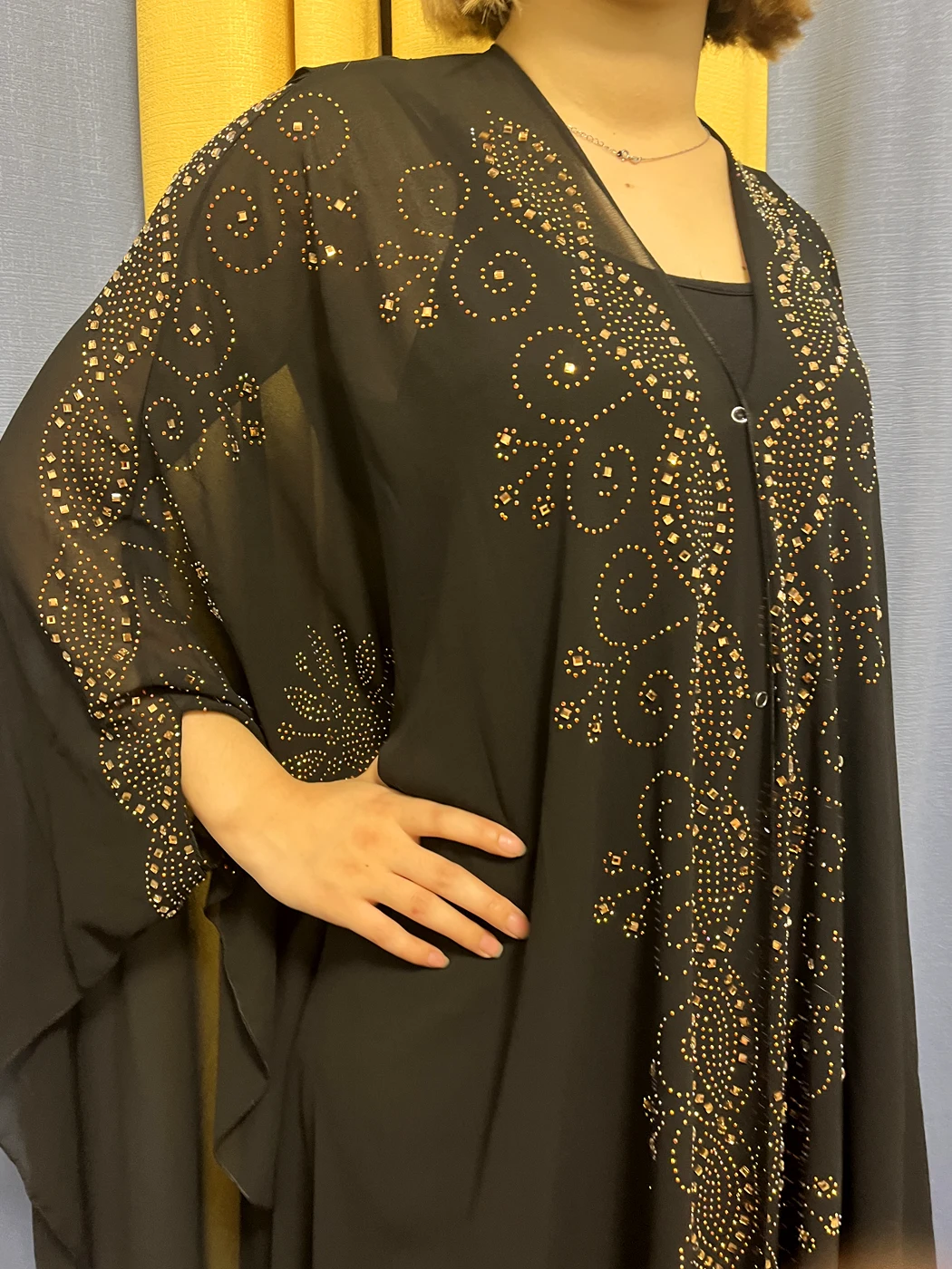 Imagem -04 - Vestido Abaya Africano de Forro Aberto Feminino Vestido Muçulmano com Capuz Saia de Chiffon Diamante Quente Dubai Boubou Roupa Islâmica Novo Quente