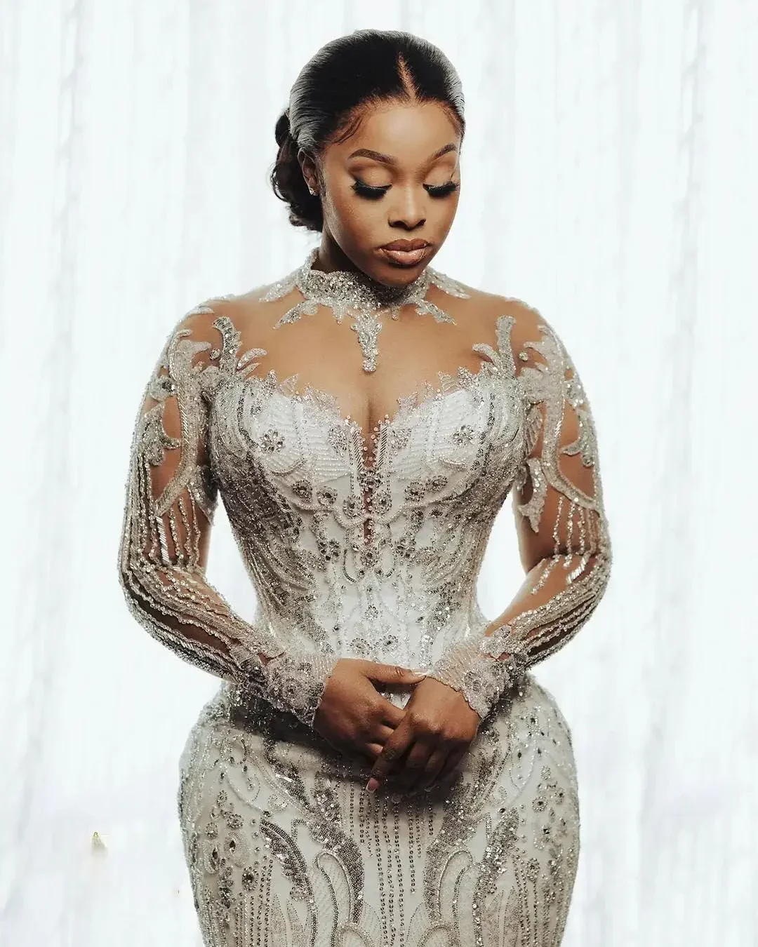 

Customized Luxury Crystals Beaded Mermaid Wedding Dresses Long Sleeves Lace Applique High Neck Sweep Train Custom Made Plus Size
