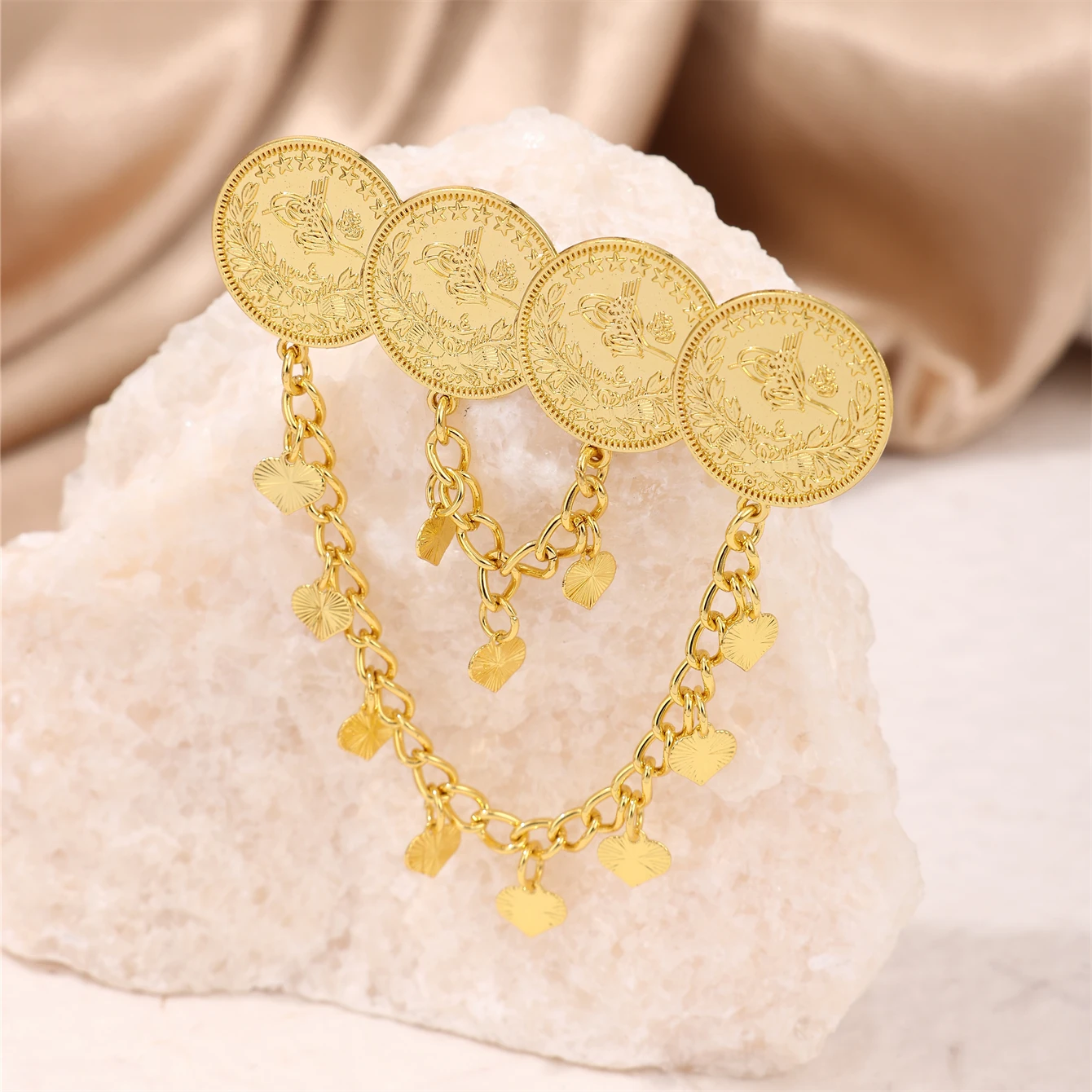 A Delicate Turkish Lady Corsage The Bride Tassel Brooch French Retro Coin Style Collar Button Clothing Accessories