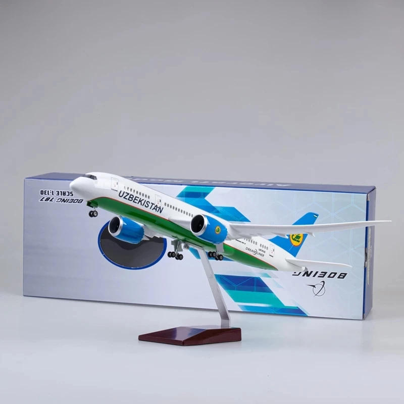 Escala 1:130 47 CM Modelo Diecast Resina UZBEKISTAN Avião de companhia aérea B787 Dreamliner Aviões de brinquedo com luz LED (toque ou controle de som