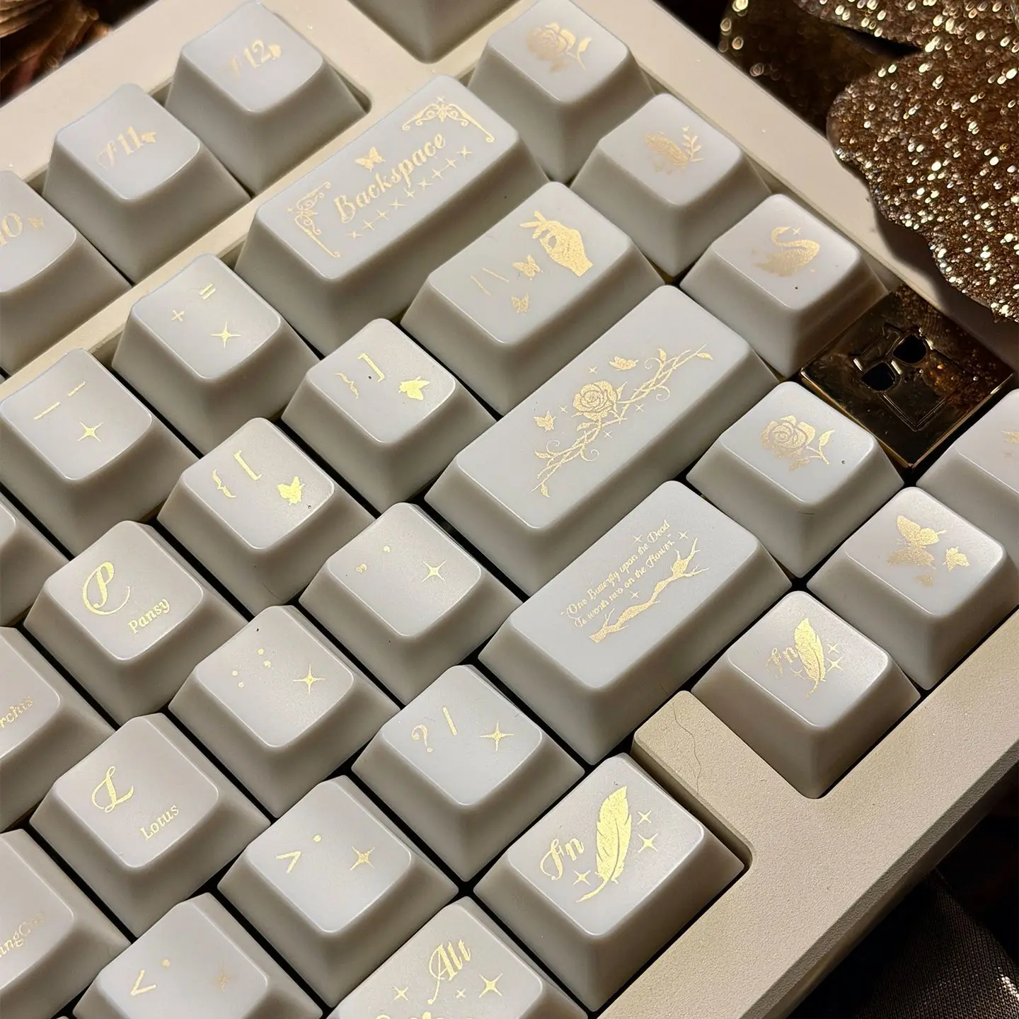 Dream Butterfly Keycaps Cherry White Golden Rose Butterfly Elegant Vintage Custom Replacement Keycap Set for Mechanical Keyboard