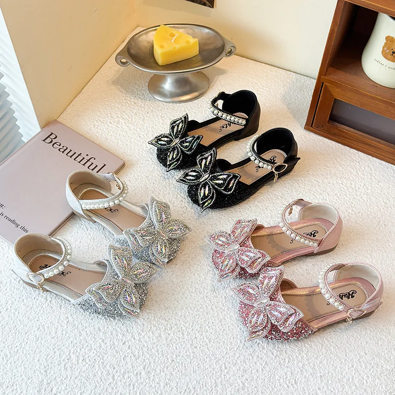 

Модные детские сандалии для девочек с камнями, летние новинки 2026, простые универсальные повседневные туфли на толстой подошве для девочек, сандалии