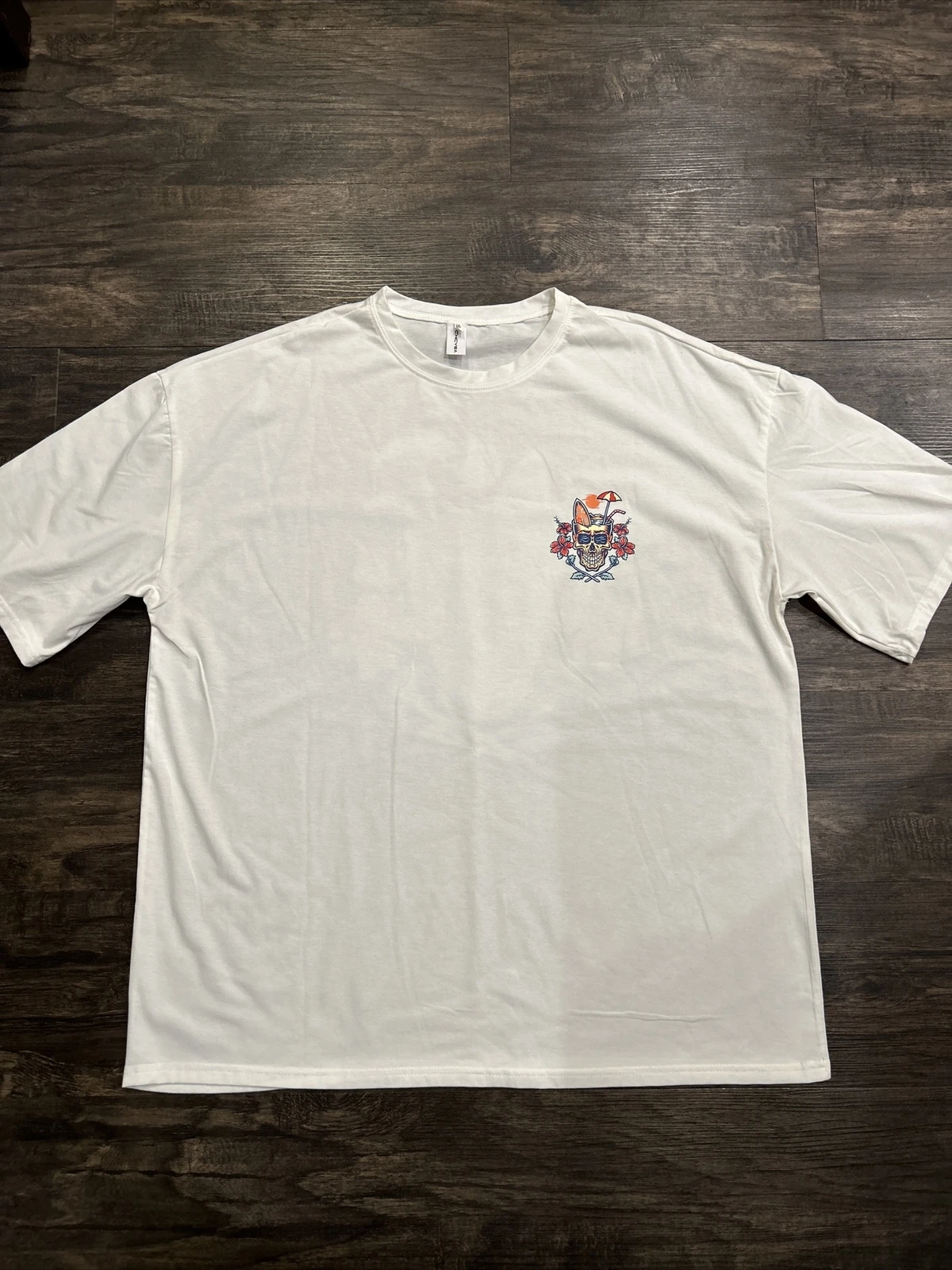 

Новая мужская футболка Chicyea без тегов, размер 2XL, белый череп с доской для серфинга