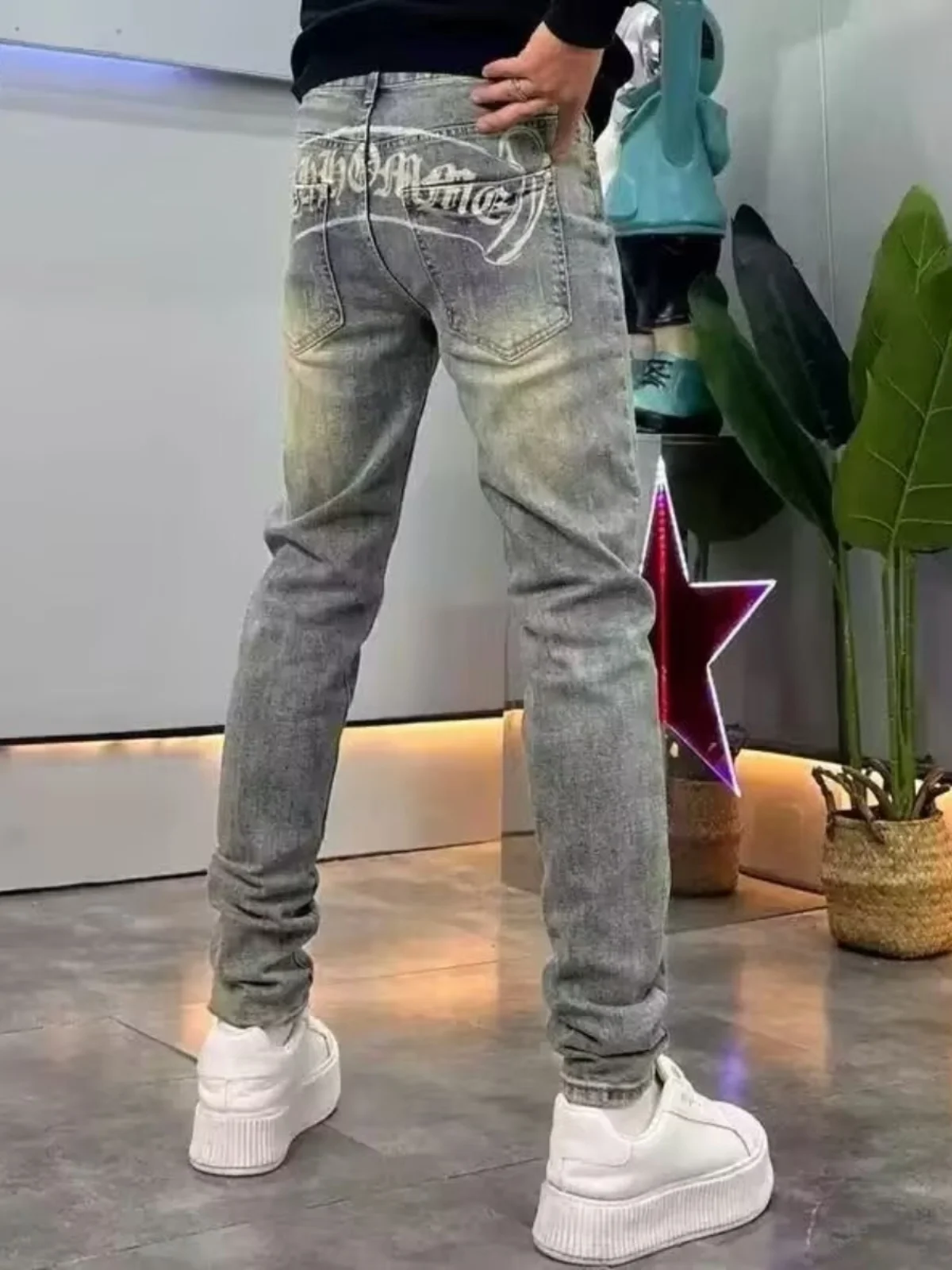 Retro Letter Print Slim Fit Men's Jeans Fashionable Casual Long Pants Spring New Arrival Youth Trendy Wear Resistant Stone Wash