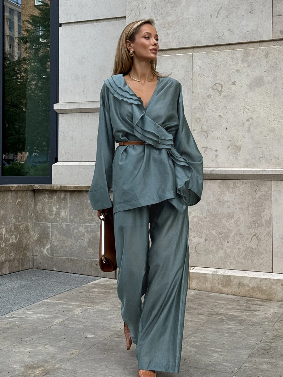 Wolfeel Ladies' Elegant Daily Office Two Piece Set 2026 New Series Fashion Design Sense V-neck Top and Pants Set Dressing