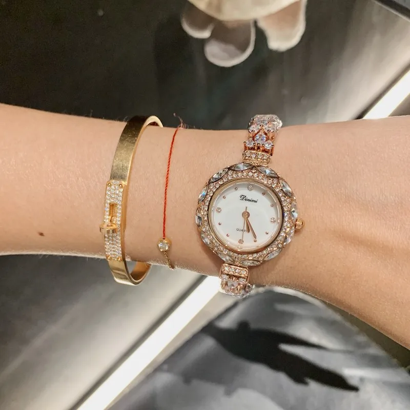 2024 Crystal Fritillaria Face Bracelet Women Watches Quartz Top Brand Luxury Ladies Watch Rhinestone Elegant Wristwatch For Gift