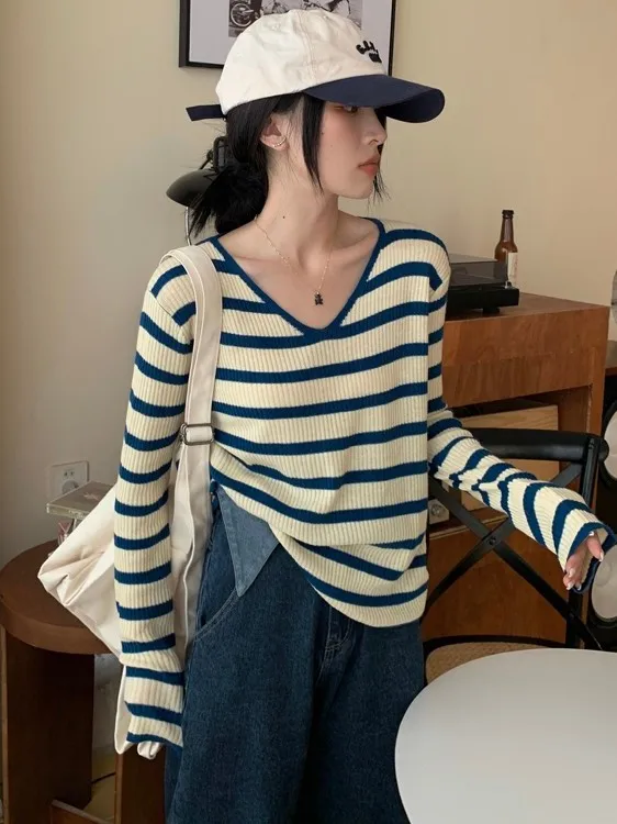 

Женская трикотажная кофта с V-образным вырезом в полоску, свободного кроя, базовая, весна-осень, модная, для невысоких, с длинным рукавом, в корейском стиле