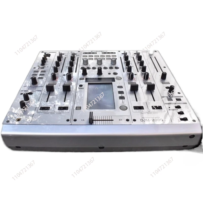 

DJM2000 микшер DJM2000 Nexus панель с серебряной глянцевой пленкой, продается только защитная пленка