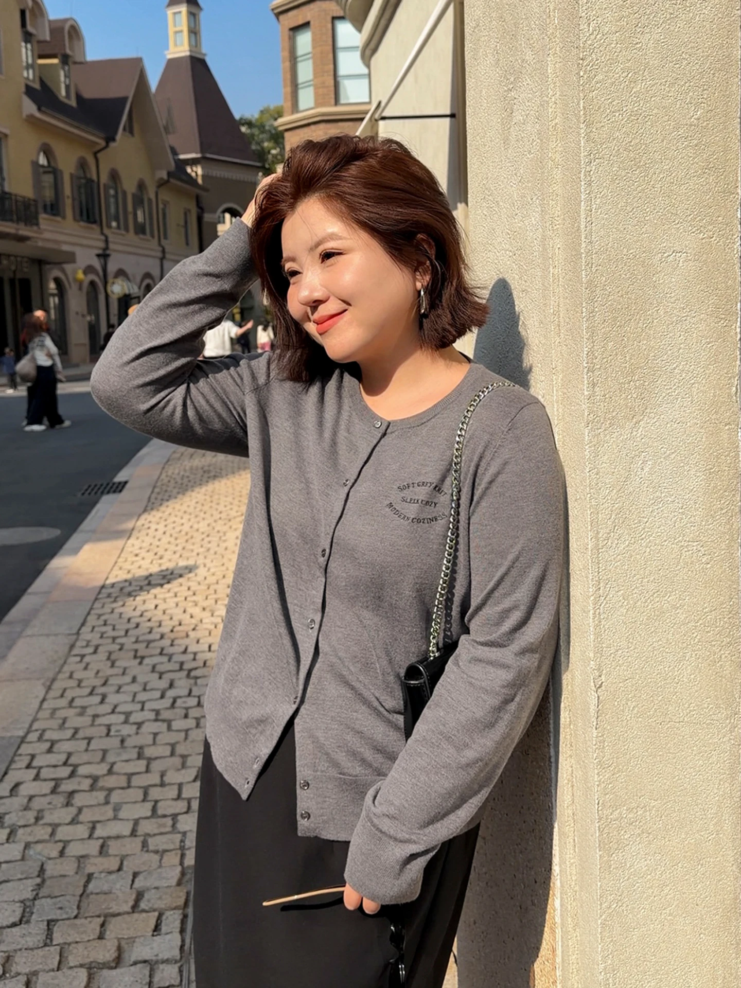 

Soft Comfortable Knitted Cardigan for plus Size Women Spring Season 200 Pounds Wood Son Ideal Big Size Women's Fashion