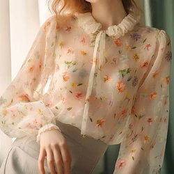 Blusa de chifón con estampado floral para mujer, camisa de manga acampanada con encaje corto, novedad de verano, 2024