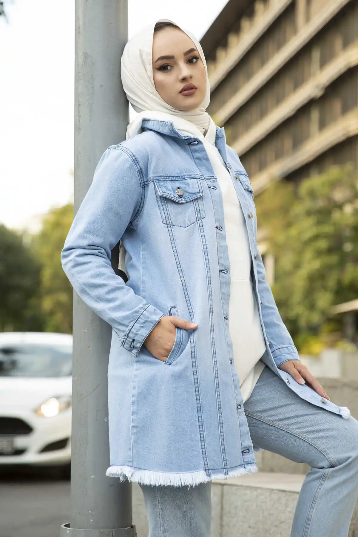 Jaket Denim Kancing Hijab Biru Muda