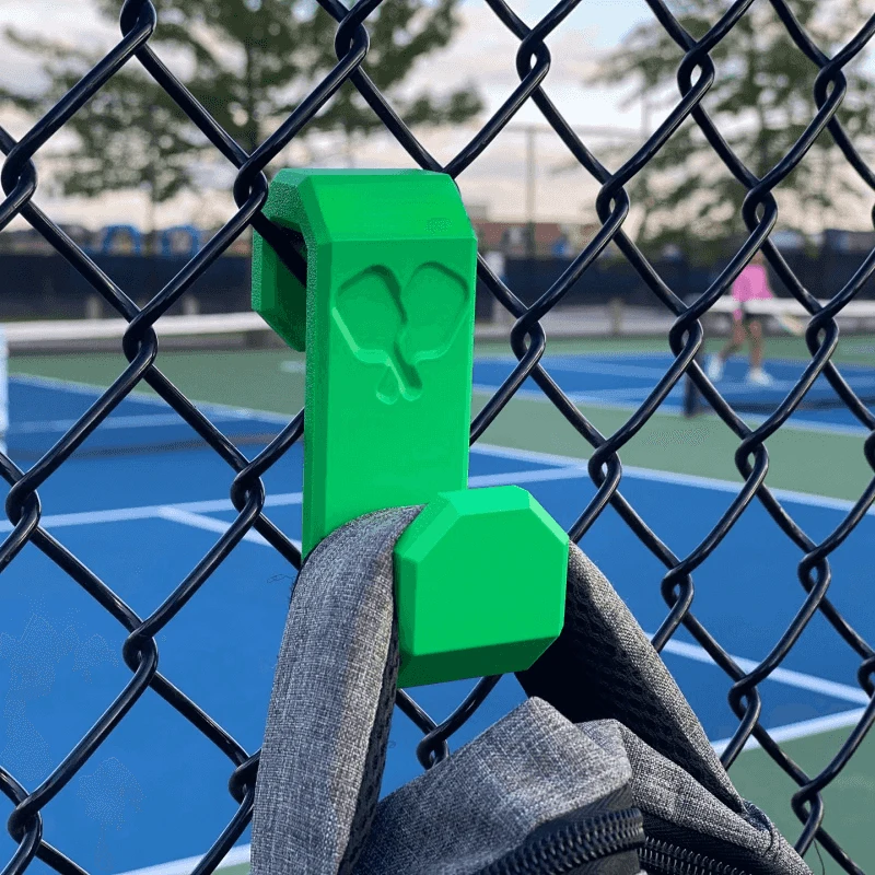Tennis Fence Hooks Heavy Duty Sports Court Fence Hangers for Bags Water Bottles Rackets Outdoor Portable Accessories