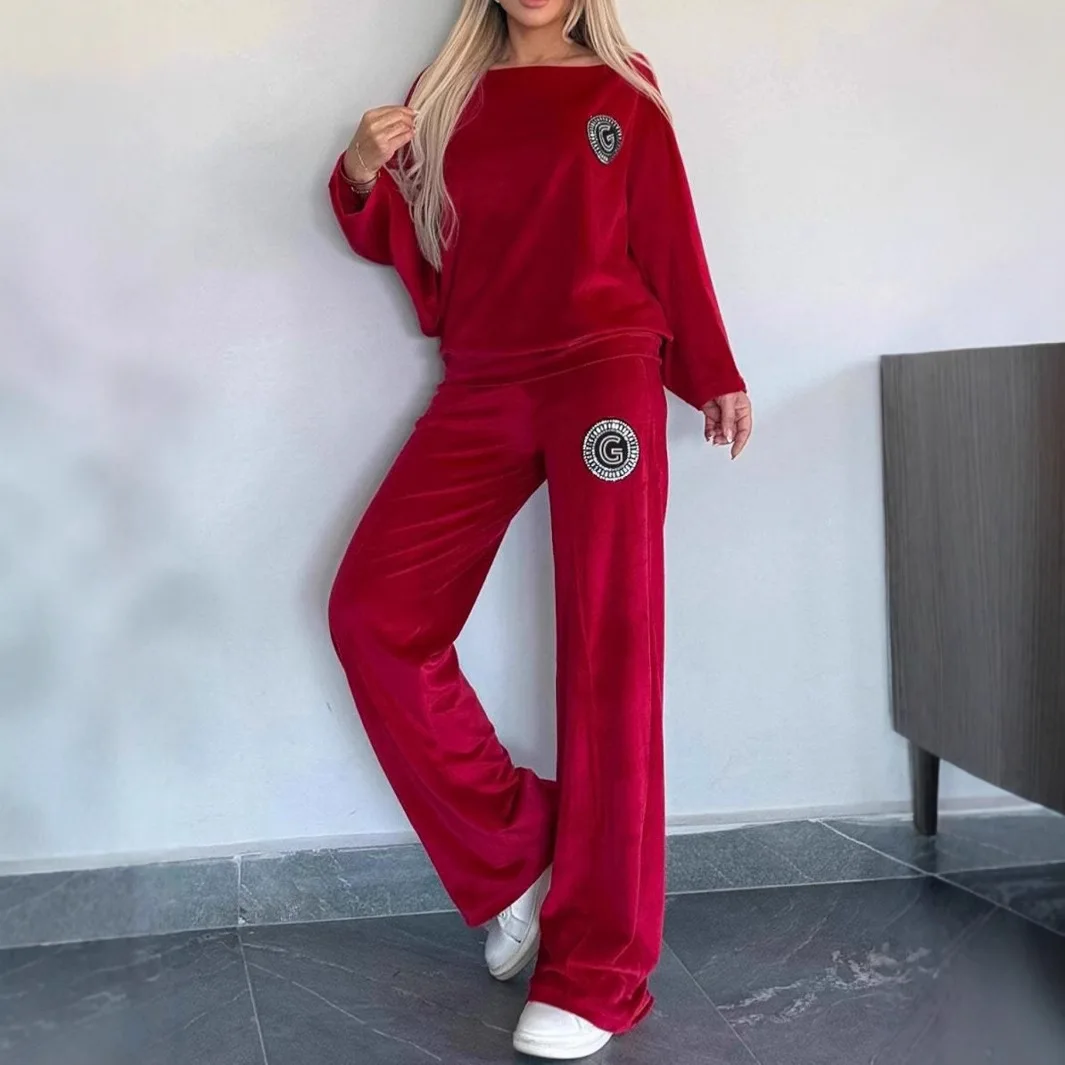 

Spring New Gold Velvet 2 Piece Fashion Lady Commuting Suit Slope Collar Bat Sleeve Pullover Top Straight Trousers Set For Women