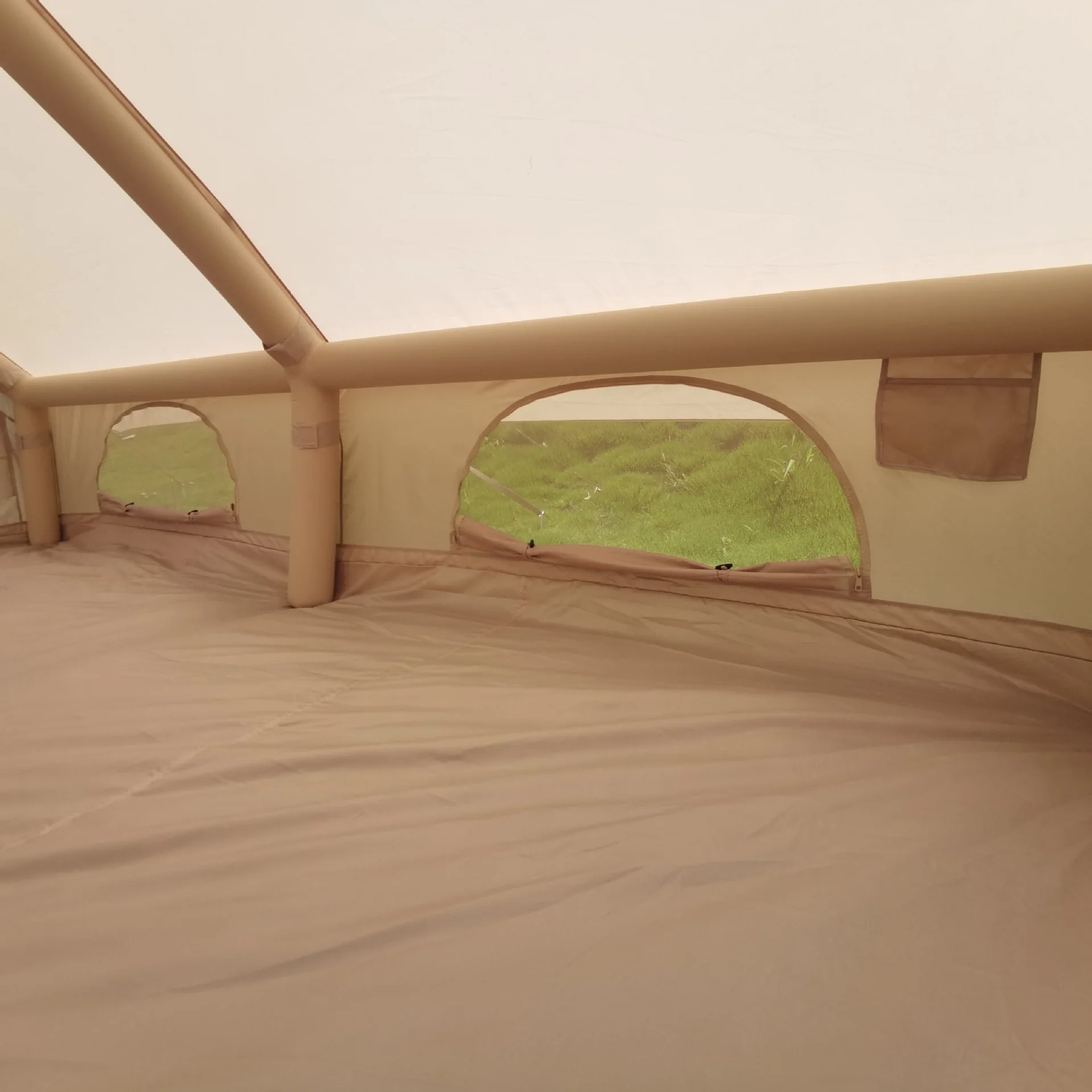 Luxury Large 6 to 8 Person Inflatable Camping Tent Waterproof Portable Air Tent for Family Outdoor Group Camping Trips