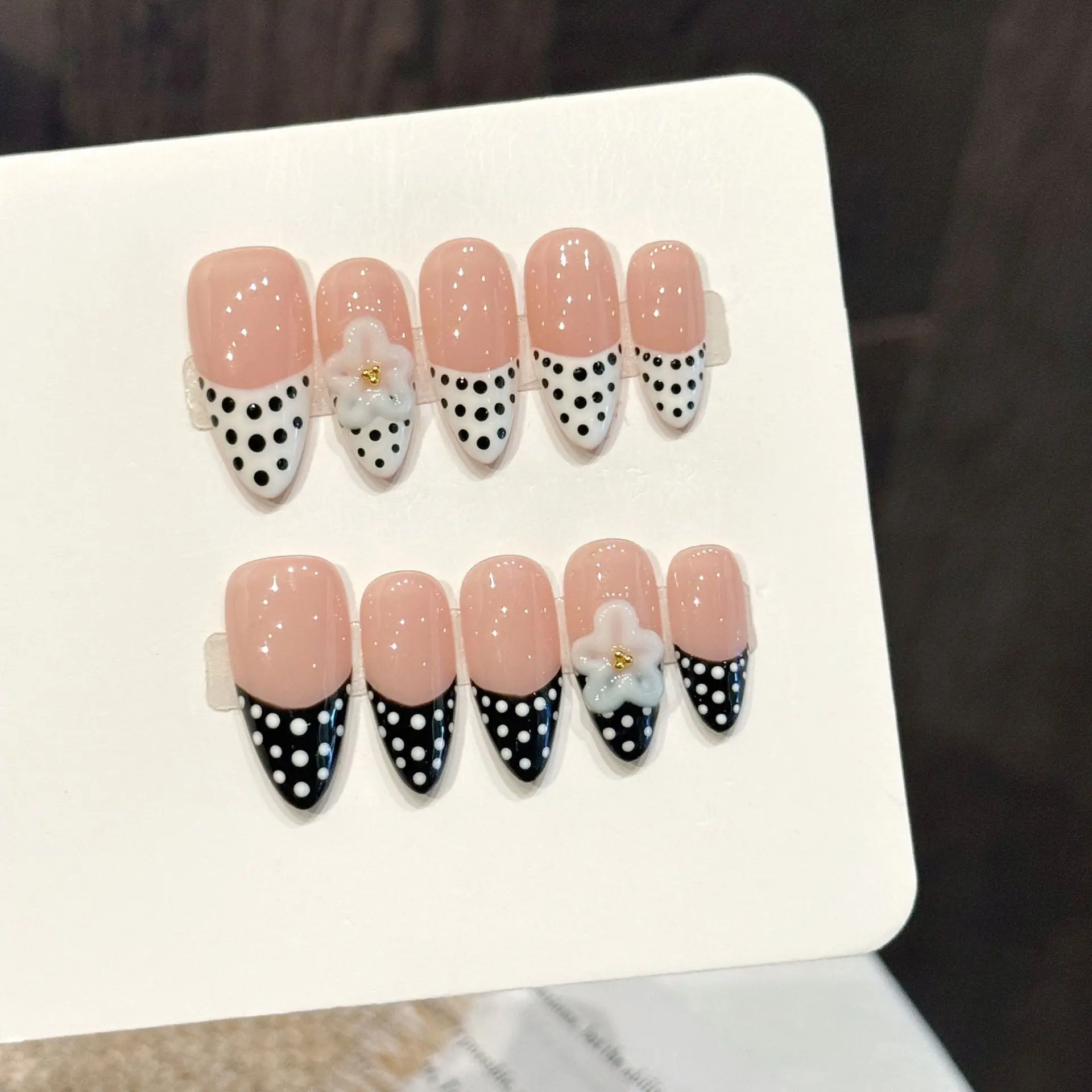 

10PCS Almond Handmade Press on Nails Polka dot Design 3D Flowers French Acrylic Fake Nails White Black DIY Manicure Tips Kit