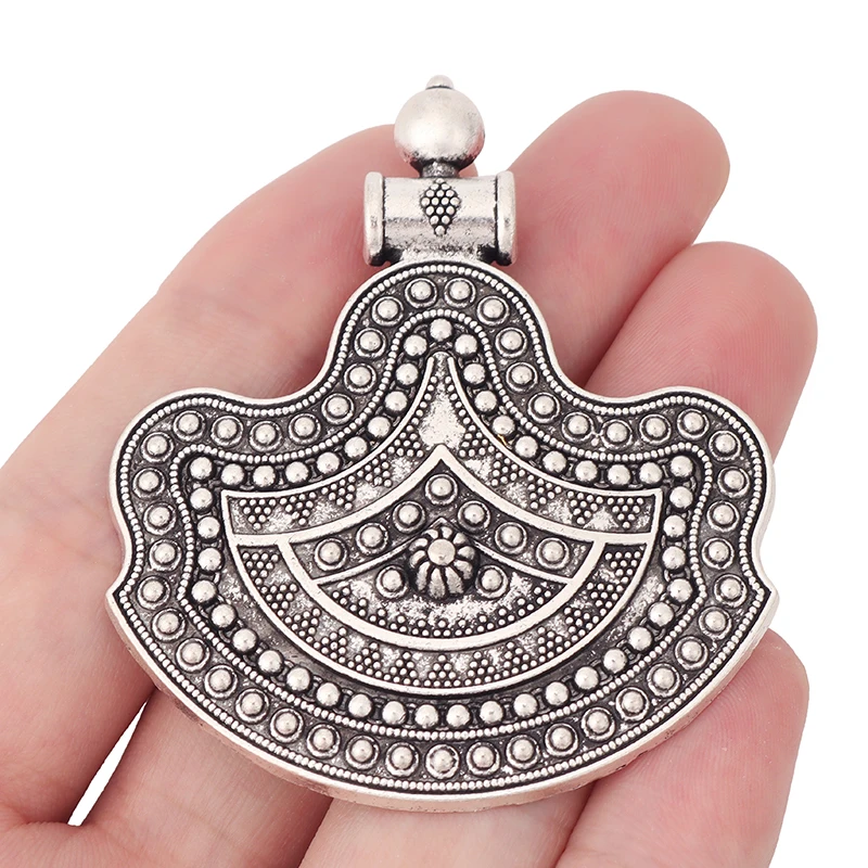 3 x Tibetan Silver Bohemia Boho Ethnic Fan Shaped Charms Pendants for DIY Necklace Jewelry Making Findings Accessories 63x54mm