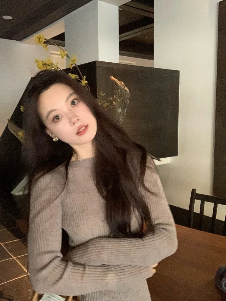 

Вязаный свитер Seeyouiceland Ultrine Camere с одним открытым плечом, простой дизайн, шерстяное пальто средней длины с длинными рукавами