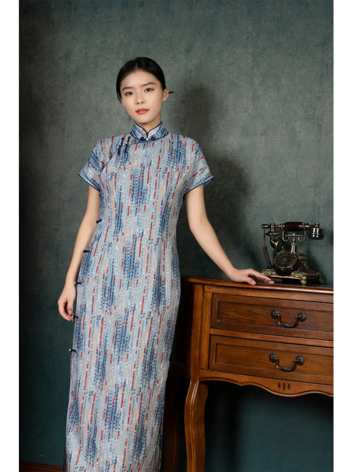 

Классический женский традиционный китайский костюм из шелково-льняной смеси, приталенный, комфортный, дышащий, летний