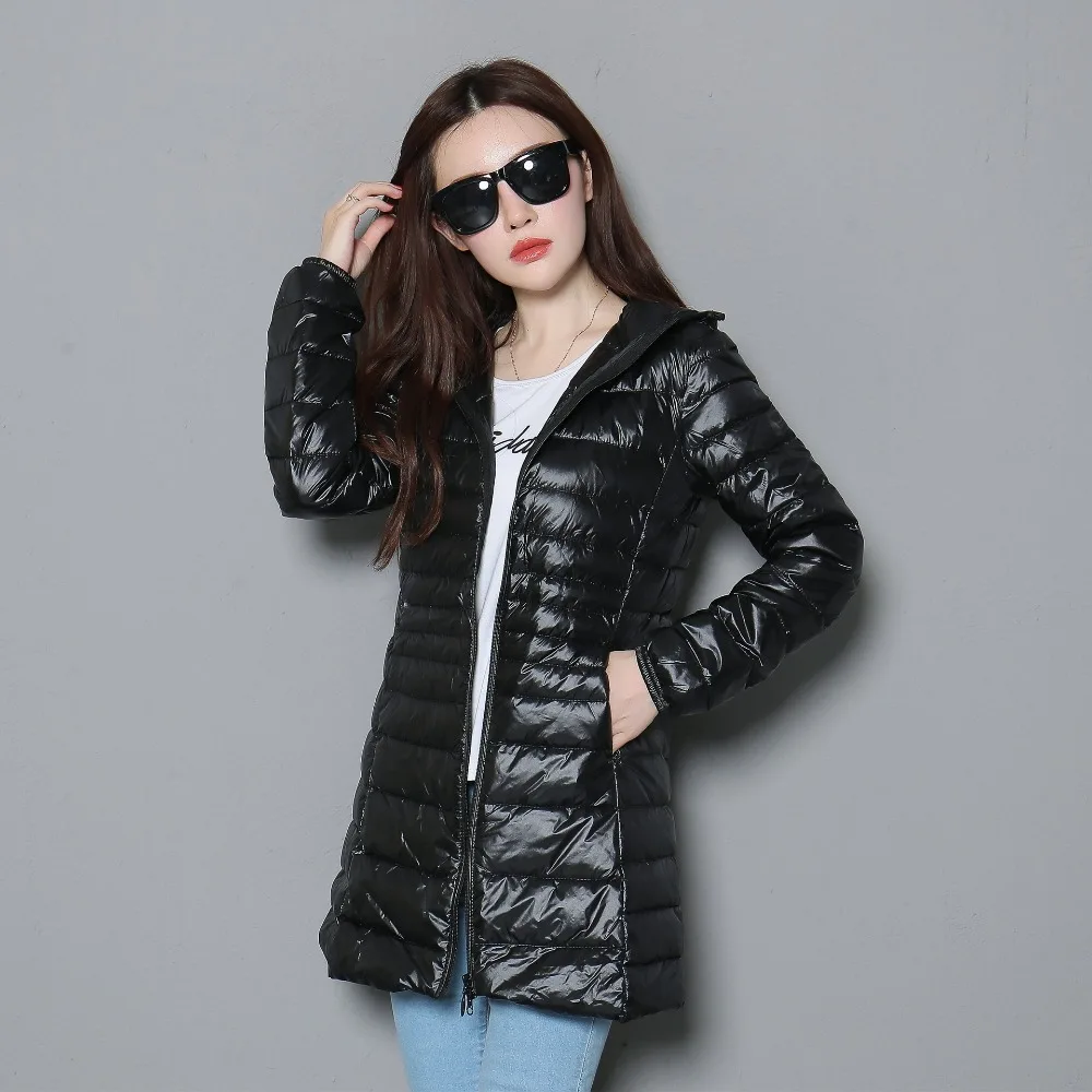 2023 New Autumn Winter Women Fashion Puffer Jackets Light Duck Down Jacket Warm Portable Hooded Coat Female Windbreaker Parka