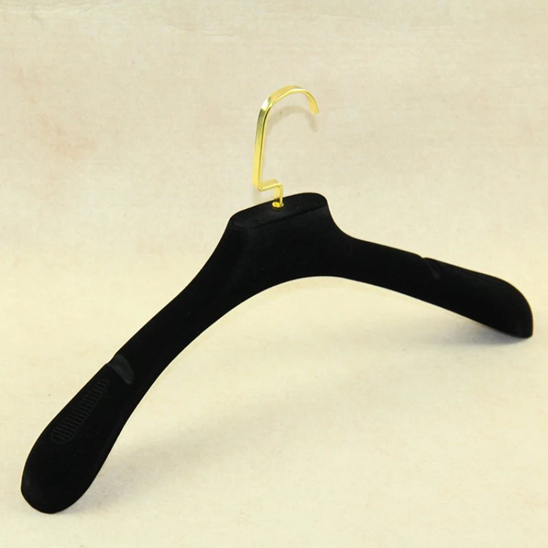 Clothes Hanger Plastic Black Seamless Non-Slip Gold Long Round Hook Wide Shoulder Suitable for Wardrobe Storage  Balcony Hanging