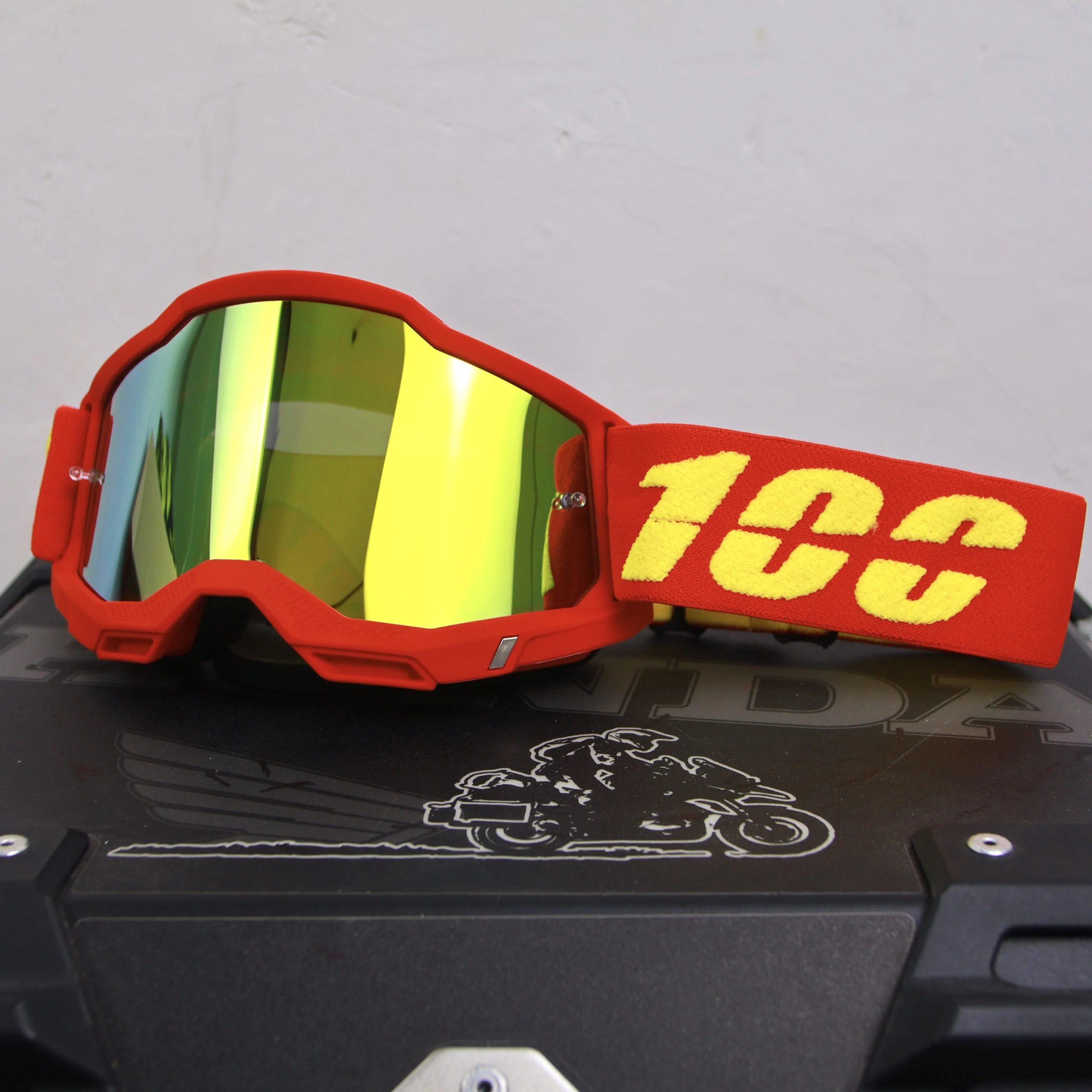 

Multi-Color UV400 ATV Goggles, Windproof Dustproof, Lightweight, No-Nose Design for Motocross & Off-Road Use