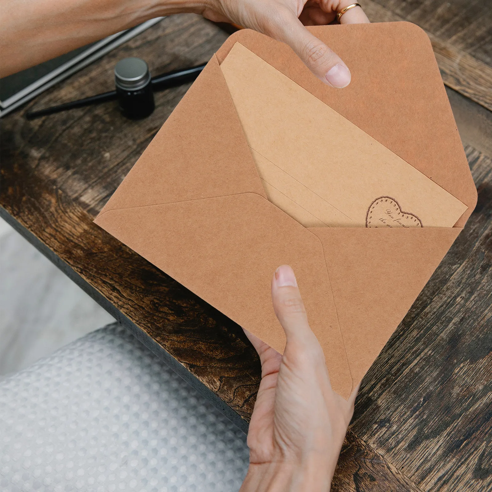 2Sets Retro Letter Writing Paper Kit with Envelopes Beautiful Warm Patterned Stationery for Poems Calligraphy Practice