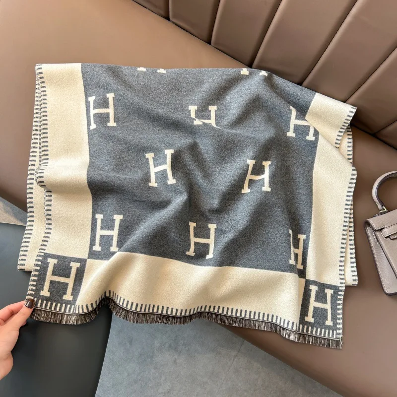 

Простая и универсальная шаль с кондиционером, жаккардовый шарф из искусственного кашемира осенью и зимой, чтобы согреться и холод.