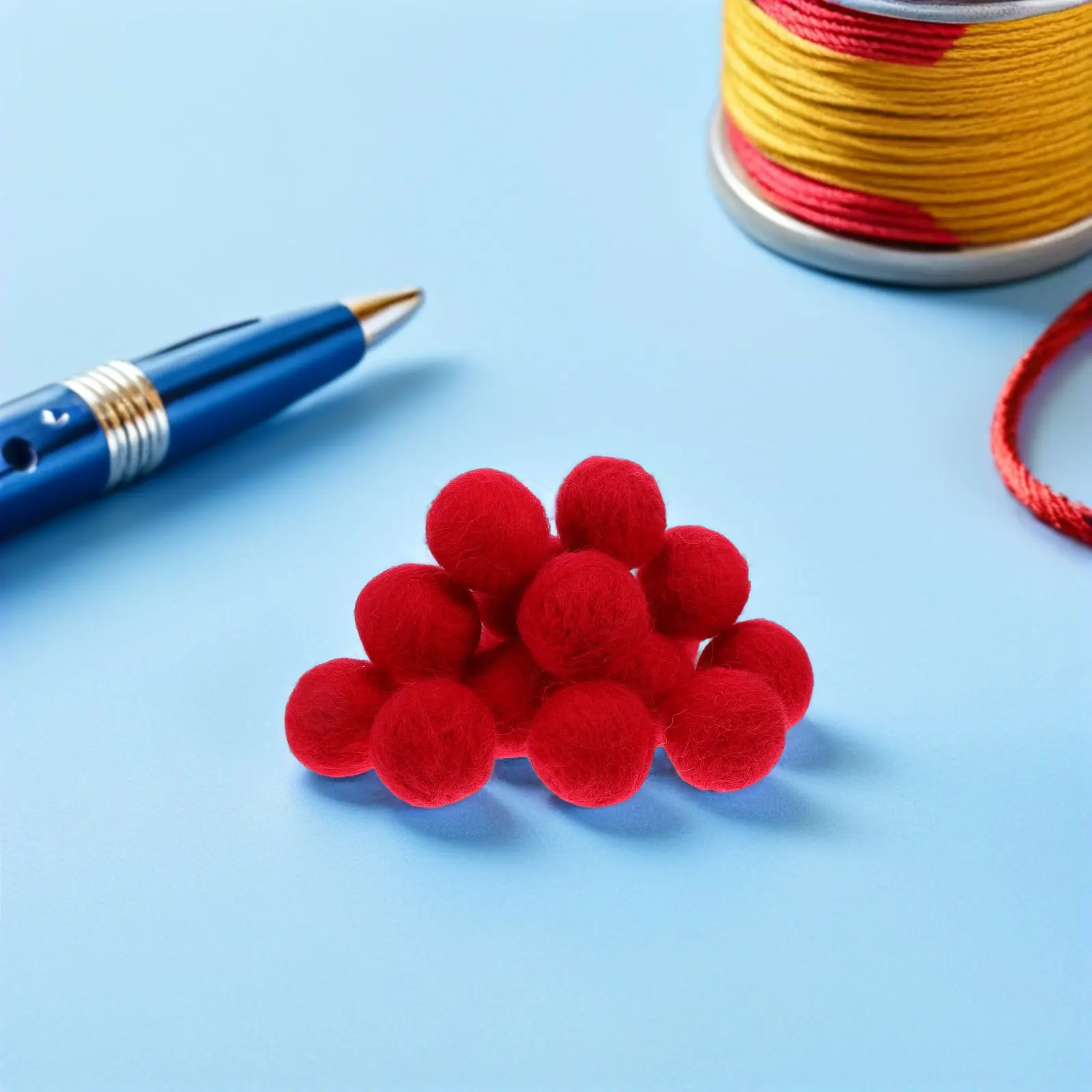 

20 шт. красных мини-шариков из войлока 2,5 см, набор для рукоделия, маленькие помпоны для поделок, войлочные украшения, декор для дома, праздничные украшения