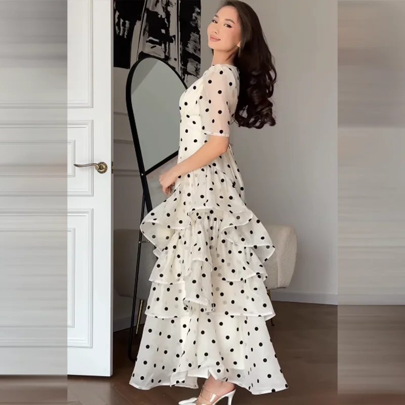 Women's Fashion Puff Sleeve A-Line Tiered Ruffle Casual Dresses Elegant Party Long Dress Vintage Polka Dot V Neck Maxi Dress