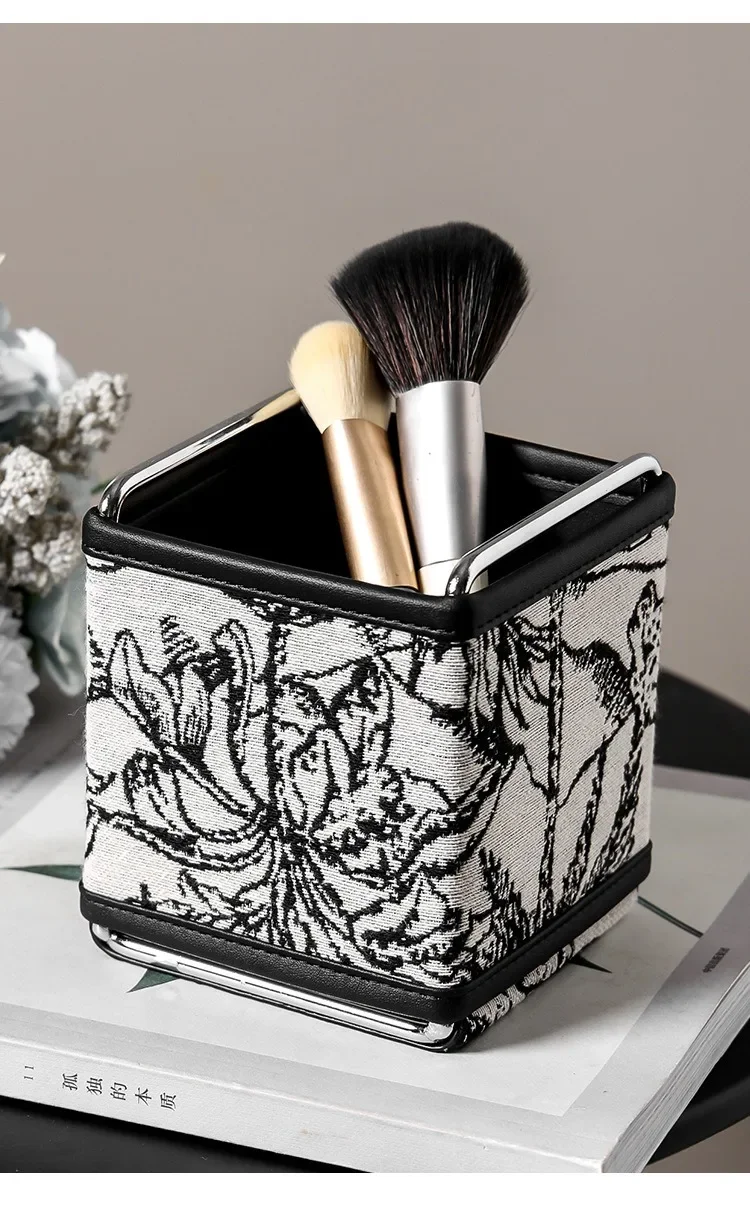 Leather Remote Control Holder Organizer - Desktop Storage Can for Office Desk, Living Room, Pen & Clutter, Creative Storage Box