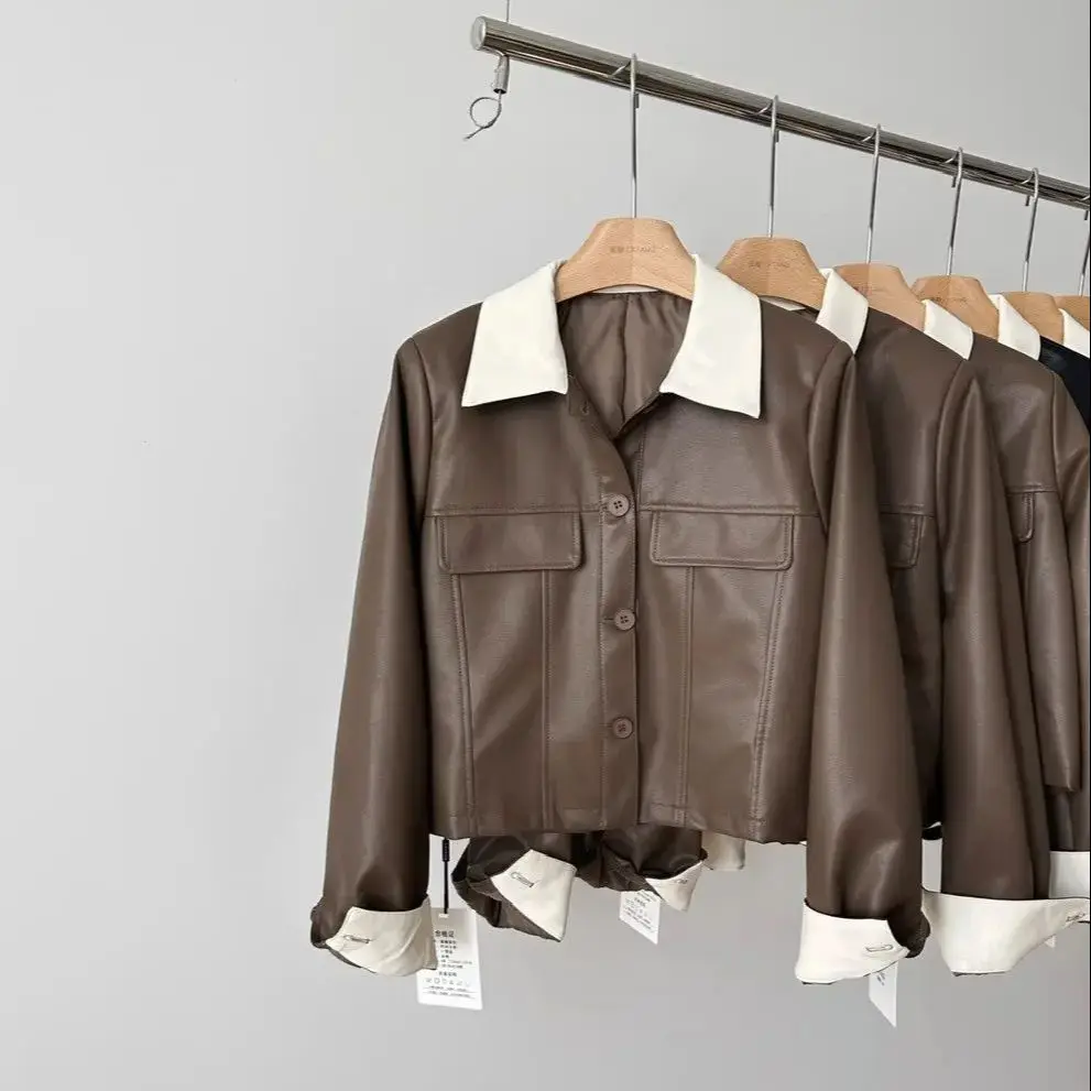 ファッションカラーコントラスト女性ショート Pu レザージャケット春秋ターンダウン襟シングルブレストコート女性のシックなアウター