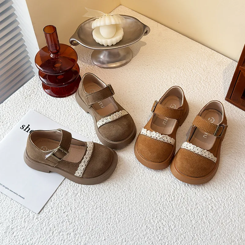 

Spring Summer Toddler Girls Casual Preppy Shoes Khaki Suede Lace Trim Metal Buckle Platform Mary Jane Flats Non-slip Soft Sole