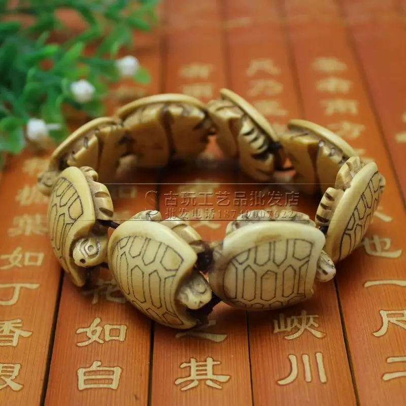 Antique miscellaneous wholesale vintage collectible crafts Bone carved turtle pendant handle bracelet