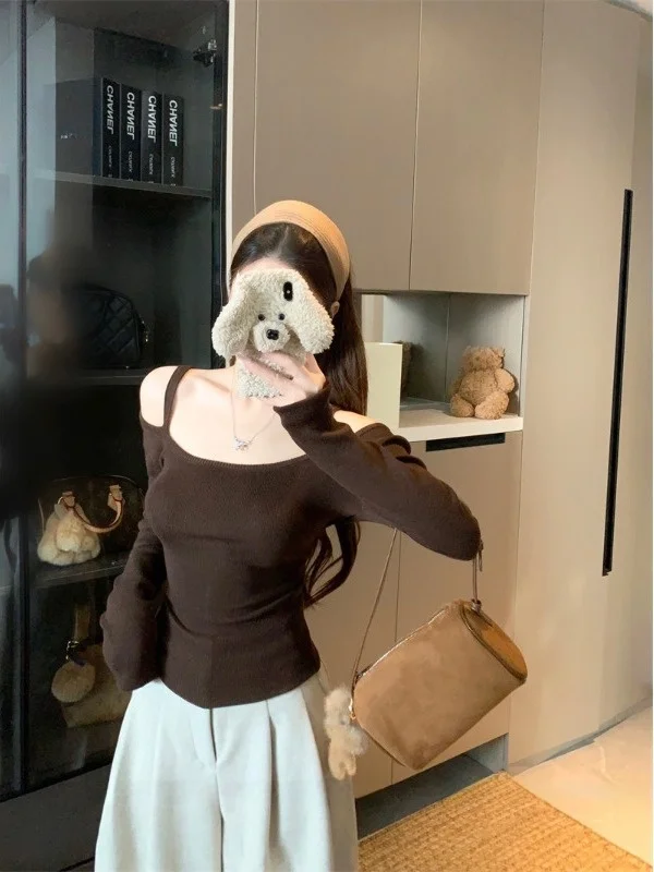 Red Spicy Girl Sle One Oulder Strap Gestrickte Basis Schicht Top frauen Winter Neue Taille Slim Fit Inneren Tragen irt