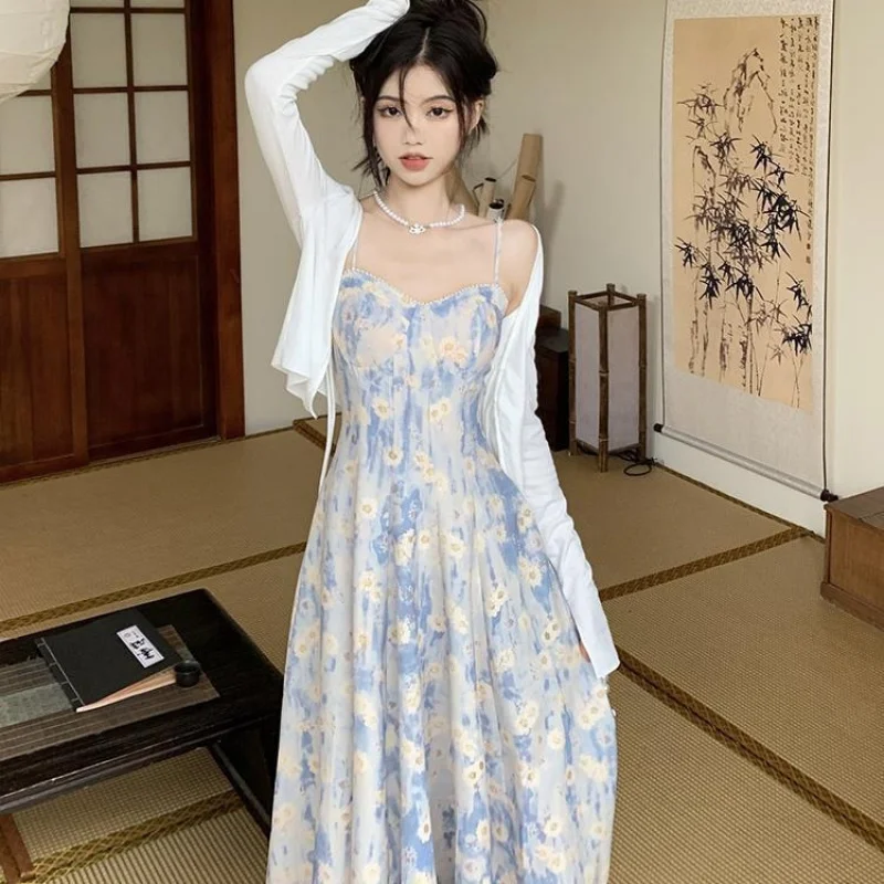 

Женский комплект во французском стиле, модный кардиган с длинными рукавами и защитой от солнца, осеннее синее платье на бретелях, комплект из двух предметов