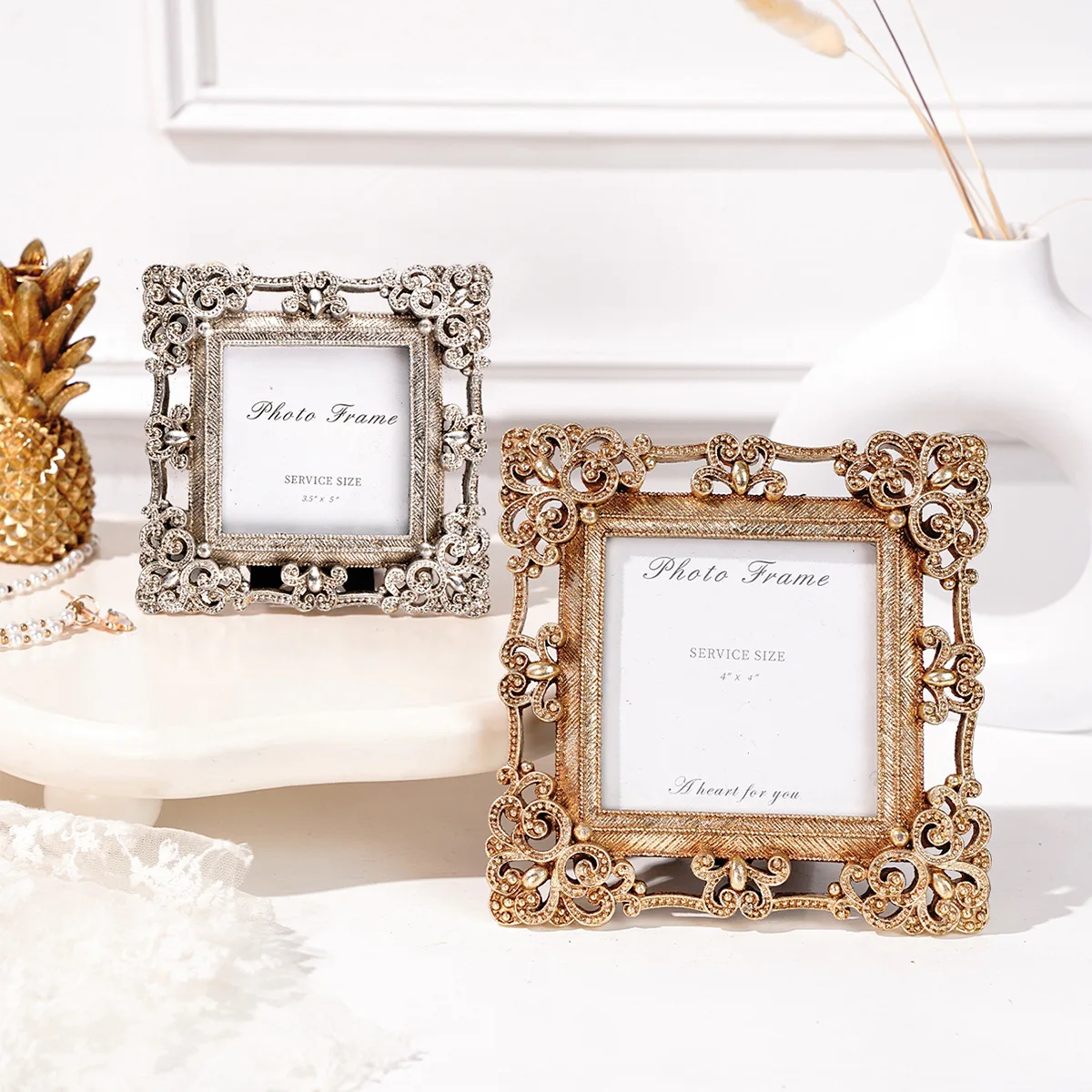 Retro Hollow Pattern Square Photo Frame Gold Pattern Picture Frames Handmade Photo Display Stand Wall Hanging Decoration