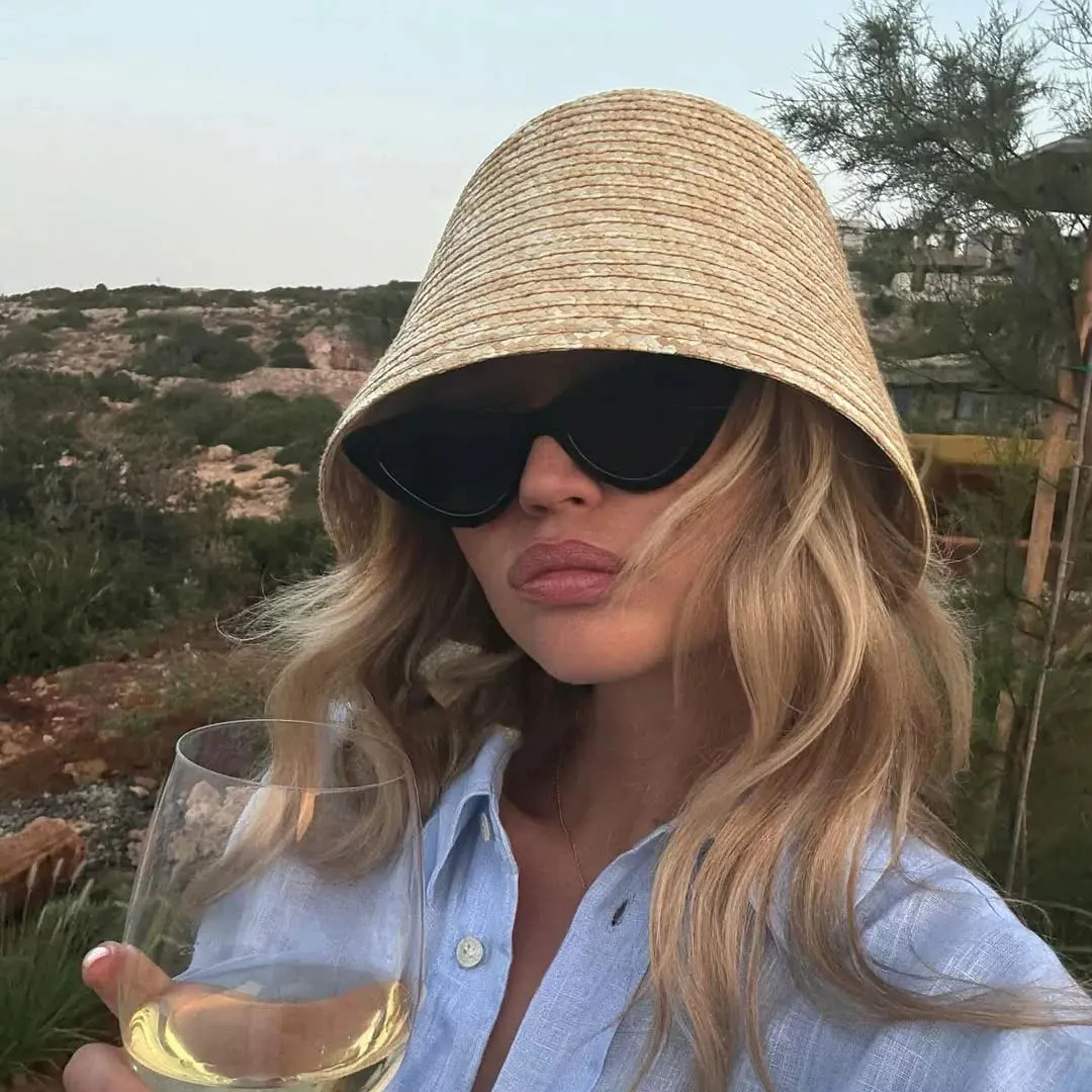 

Модная пляжная корейская шляпа из натуральной соломки, летняя женская панама-кепка с козырьком, ручной работы, для защиты от солнца