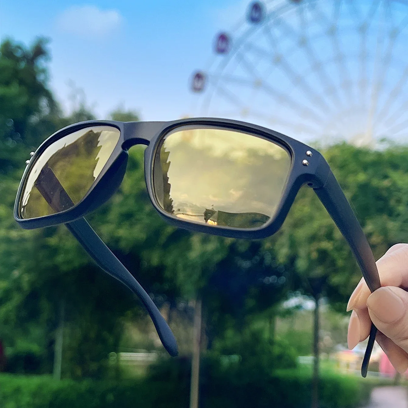 Square Retro Rivet Photochromic Sunglasses Men Polarized Women Sports Sun Glasses Day Night Vision Driving gafas de sol hombre